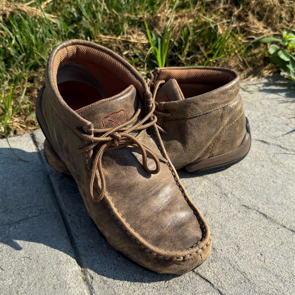 Women’s twisted x Brown Driving Mocs size 6.5 Leather BT 16